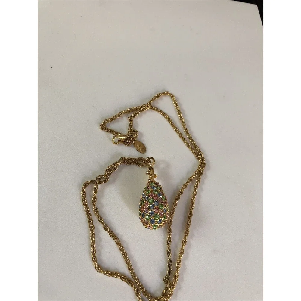 JOAN RIVERS Fleur De Lis Crystal Egg Pendant With Gold-tone Chain 28" - Picture 4 of 4